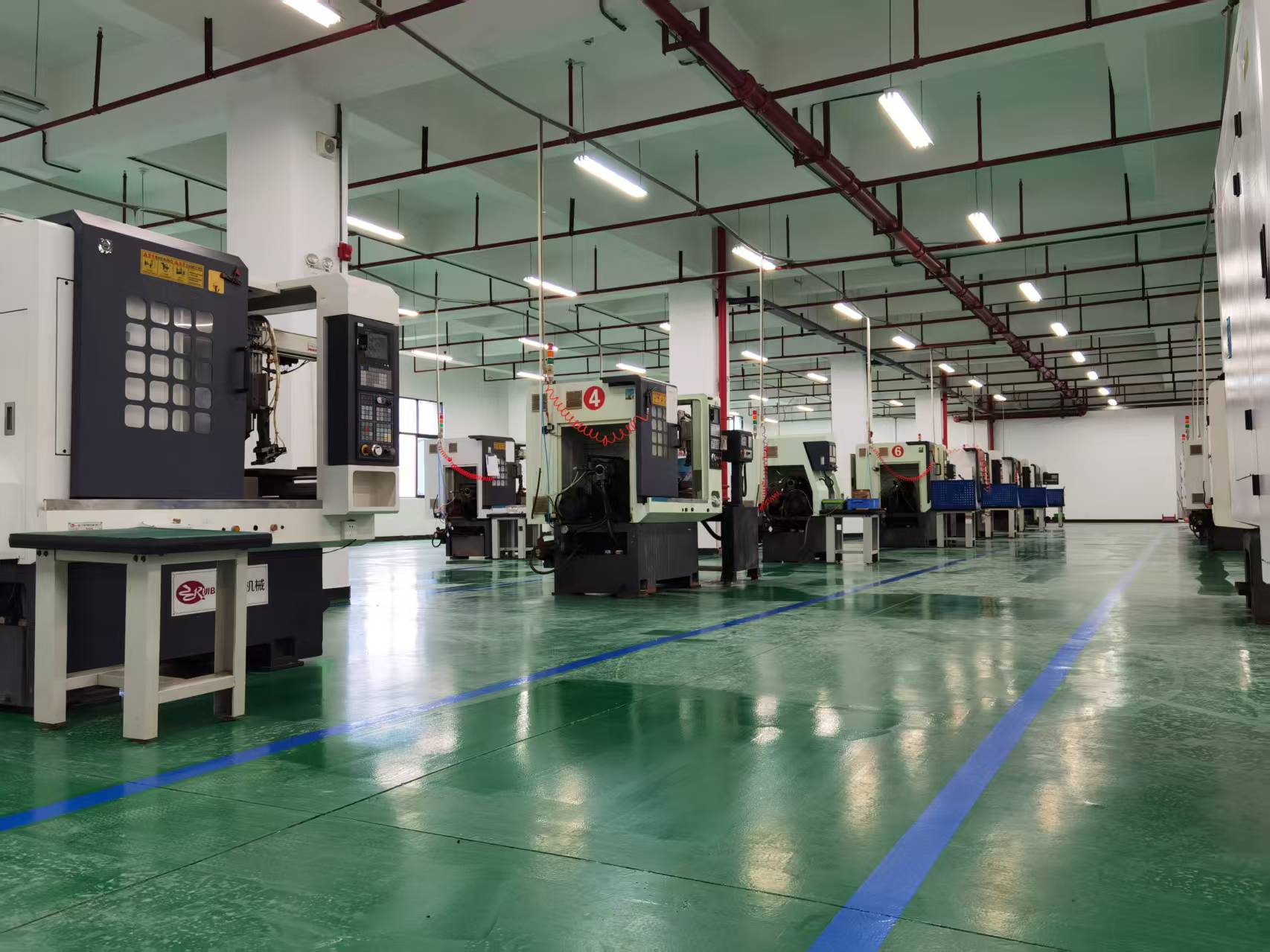Automatic soldering tip production line at Zhongzhen Technology factory